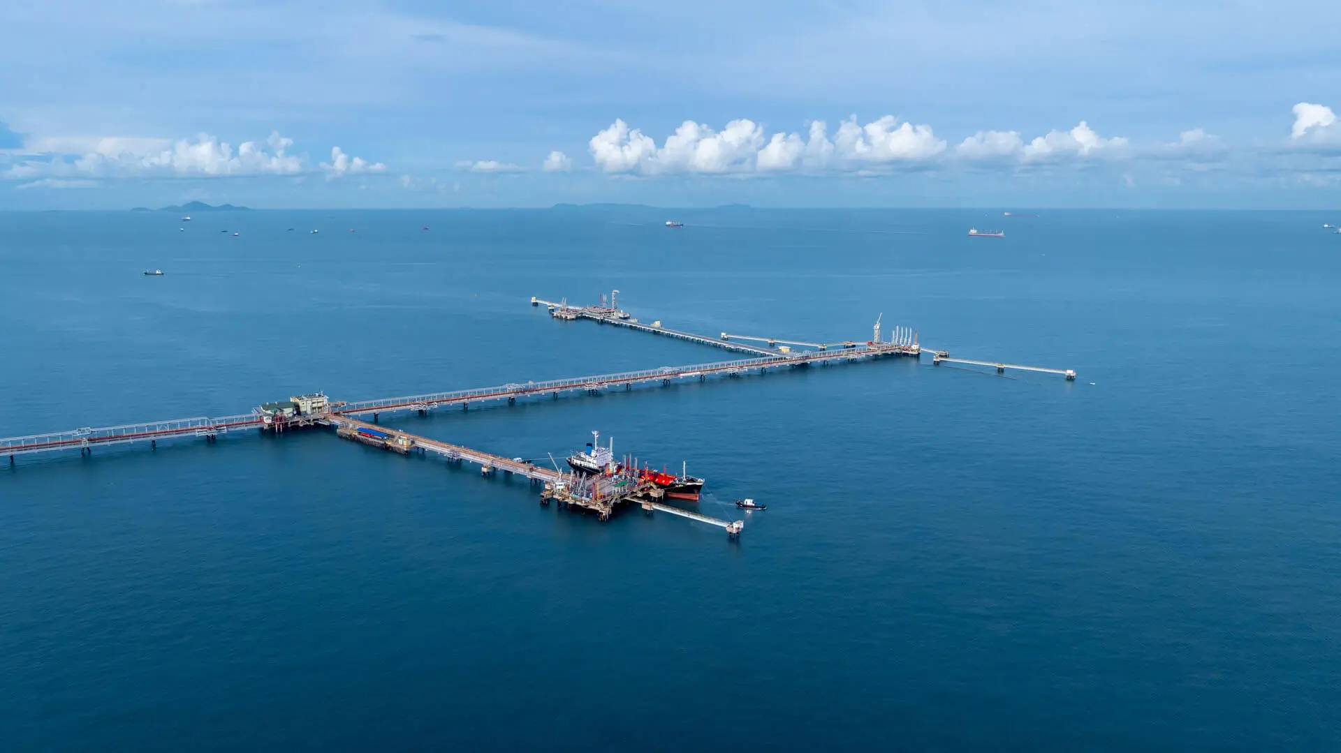 Arctic LNG Route Development